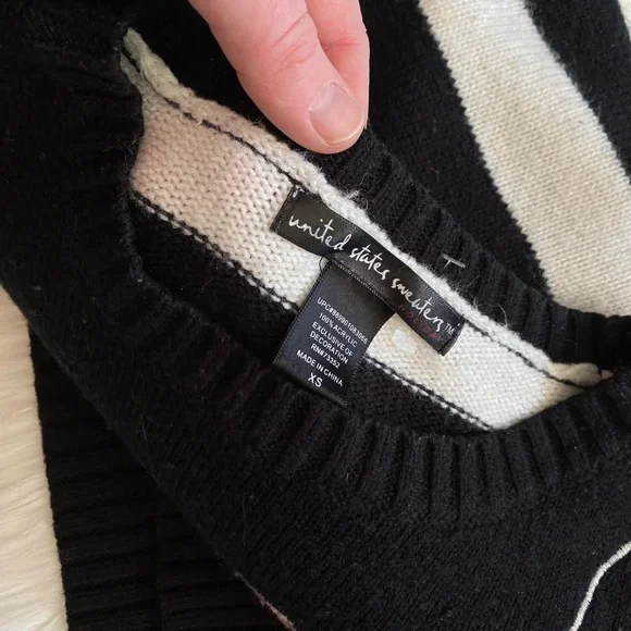 *sold* Oh Snap’ Gingerbread Man Ugly Sweater - Picture 3 of 8